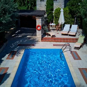 katsaneiko.hotelschalkidiki.net/